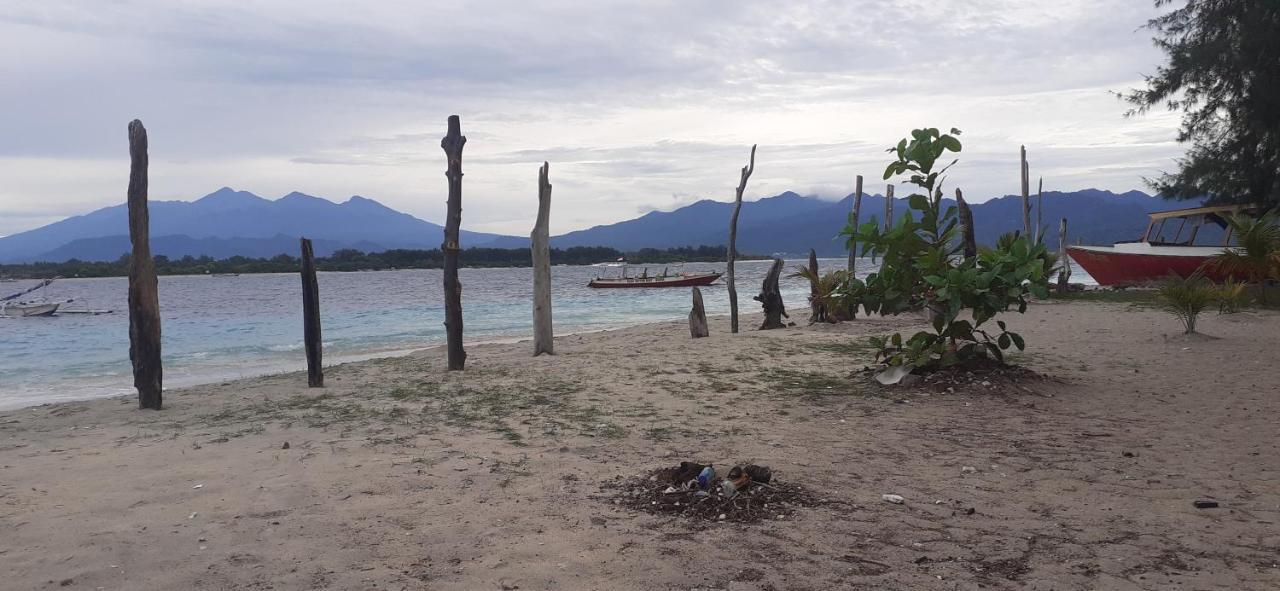 Pitara Homestay Gili Trawangan Buitenkant foto